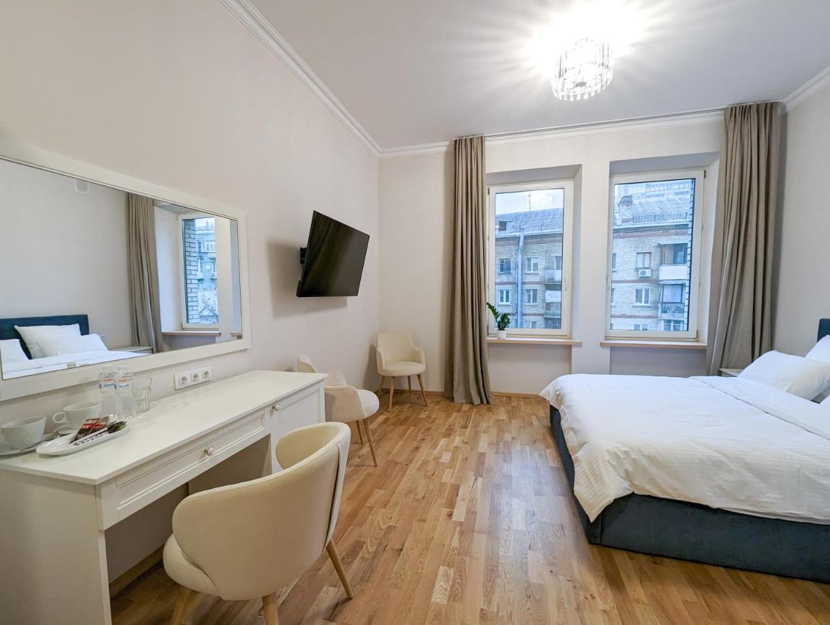 Kyiv Honchara Hotel Buitenkant foto