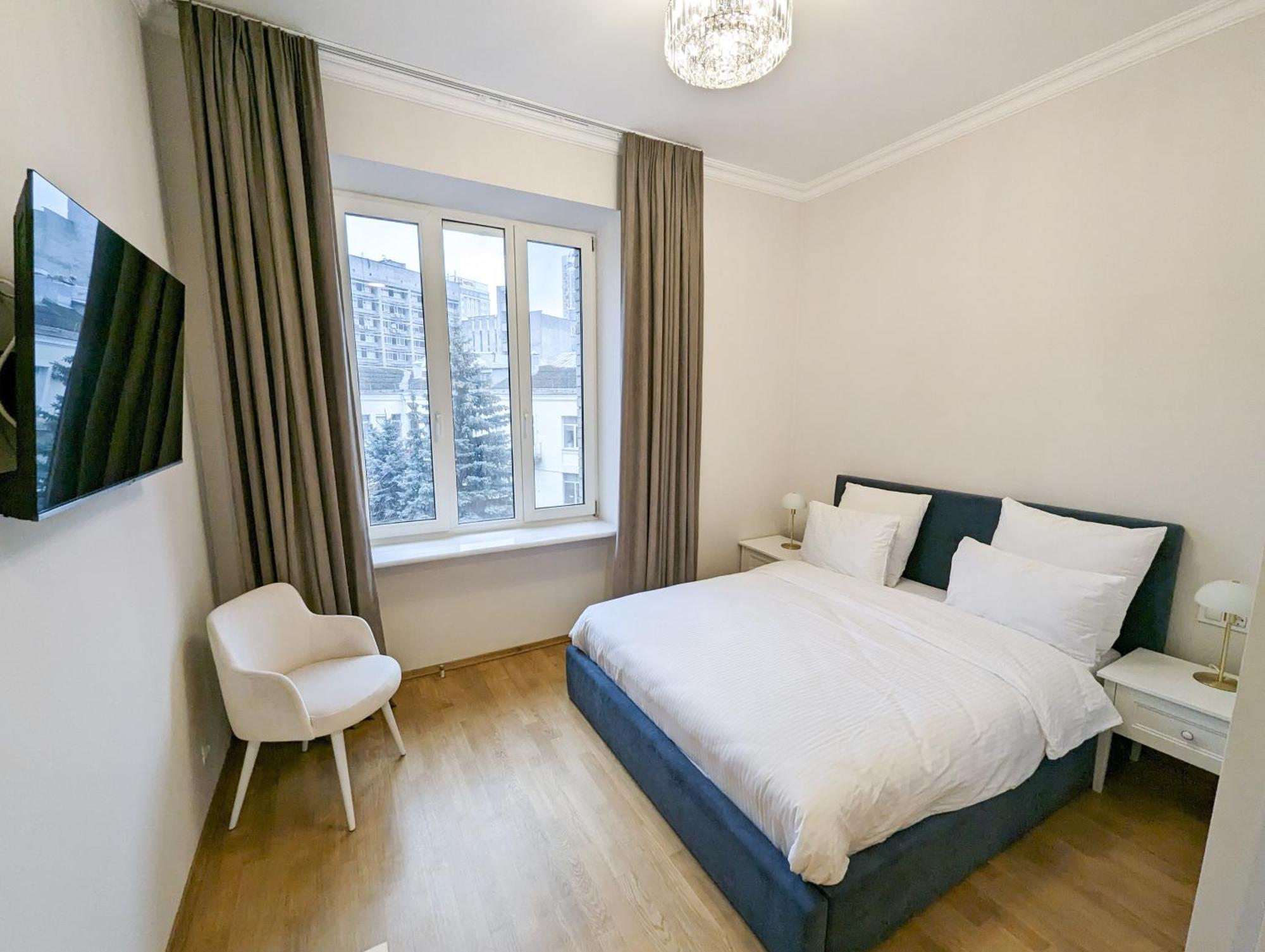 Kyiv Honchara Hotel Buitenkant foto